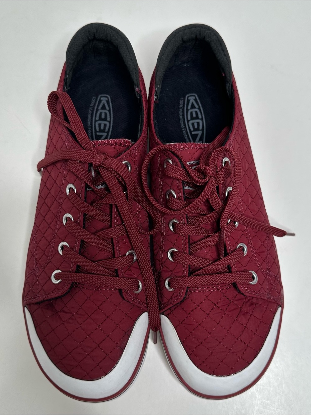 KEEN Elsa III Quilted Sneakers Merlot Star White Womens Size 8 - Picture 5 of 7